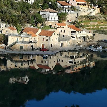 Appartementhaus Elena Jelsa  Kültér fotó