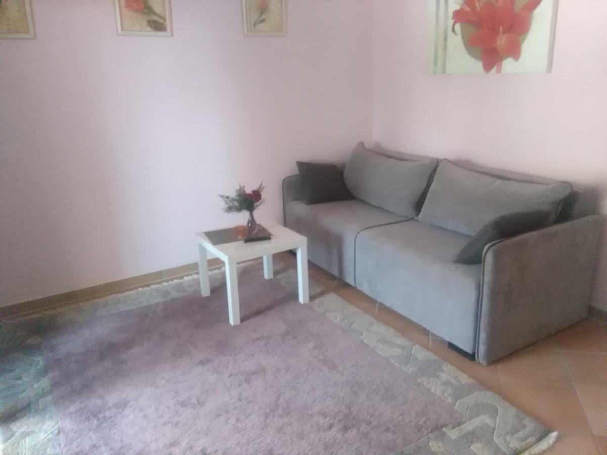 Appartementhaus Elena Jelsa  Kültér fotó