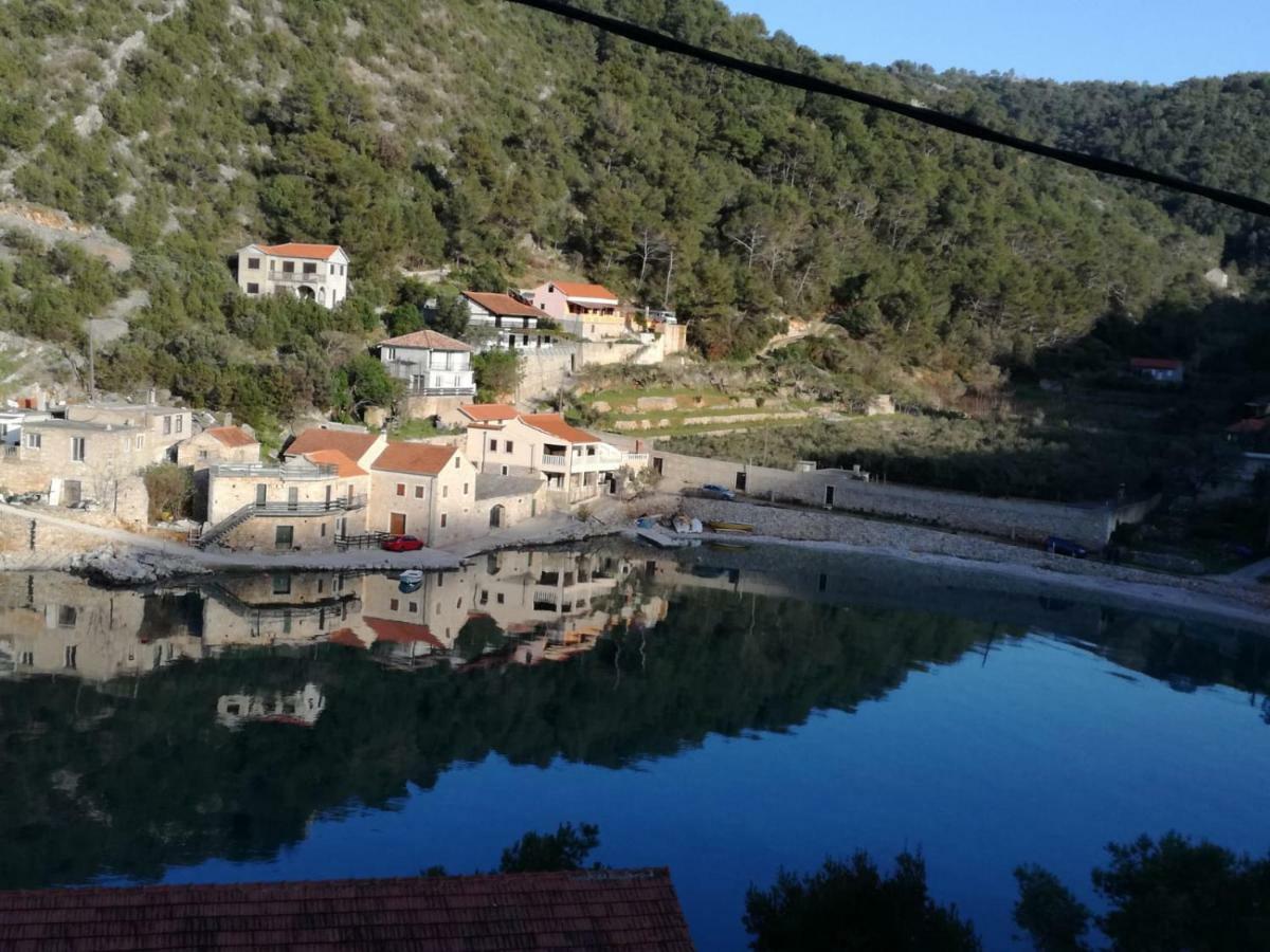 Appartementhaus Elena Jelsa  Kültér fotó